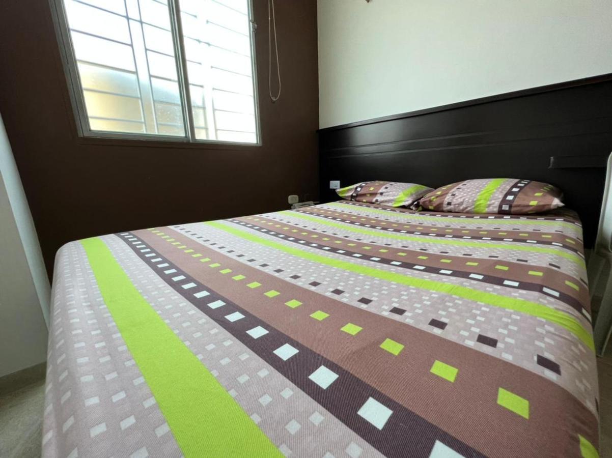 Hotel Marialu Ocaña Extérieur photo
