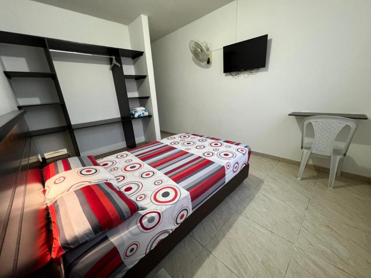Hotel Marialu Ocaña Extérieur photo