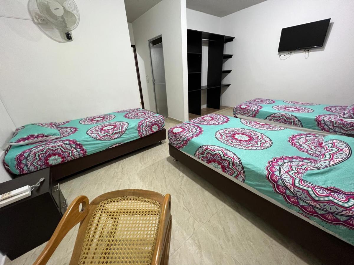 Hotel Marialu Ocaña Extérieur photo