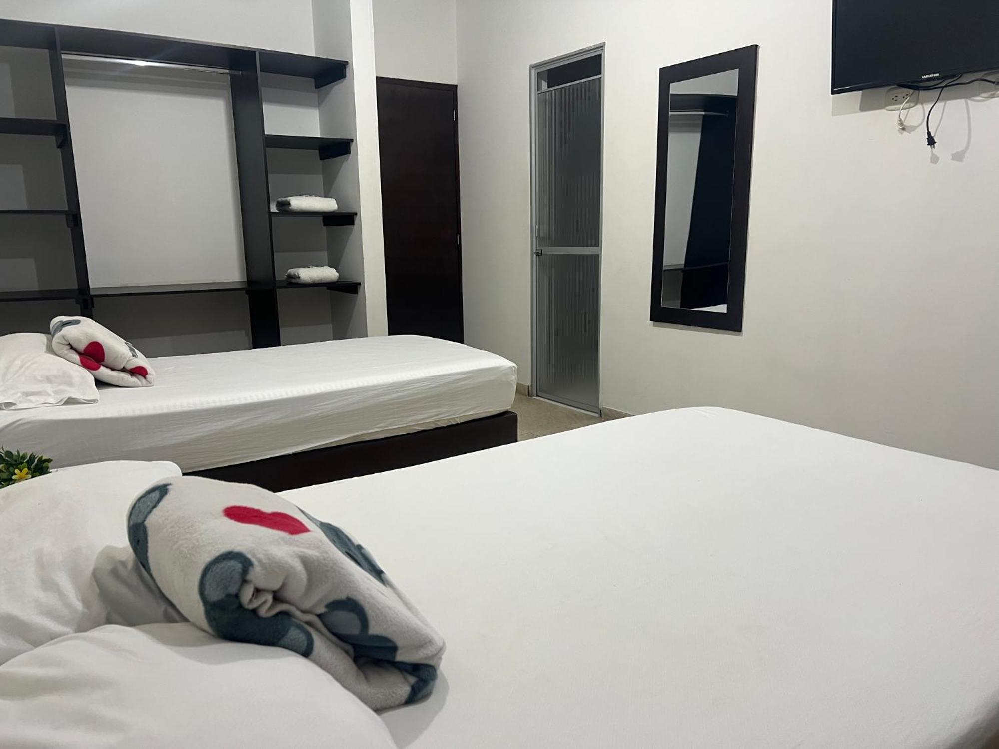 Hotel Marialu Ocaña Extérieur photo