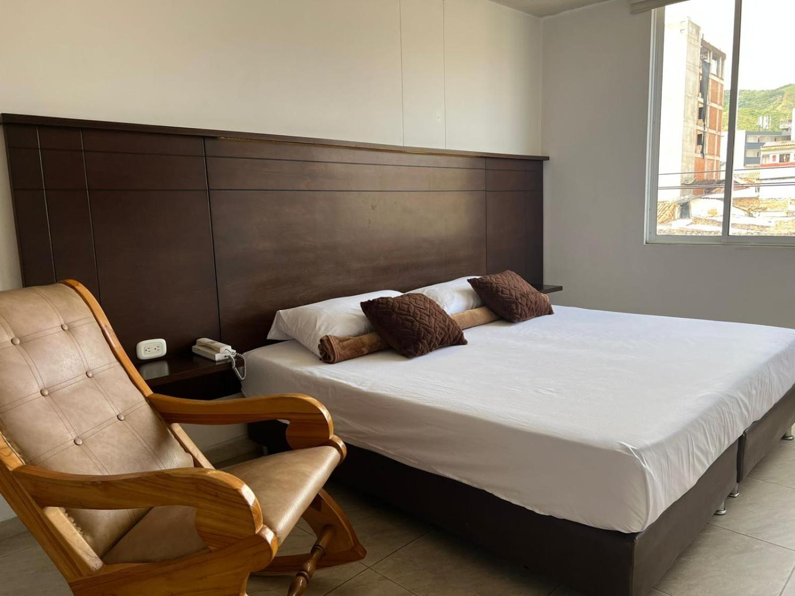Hotel Marialu Ocaña Extérieur photo